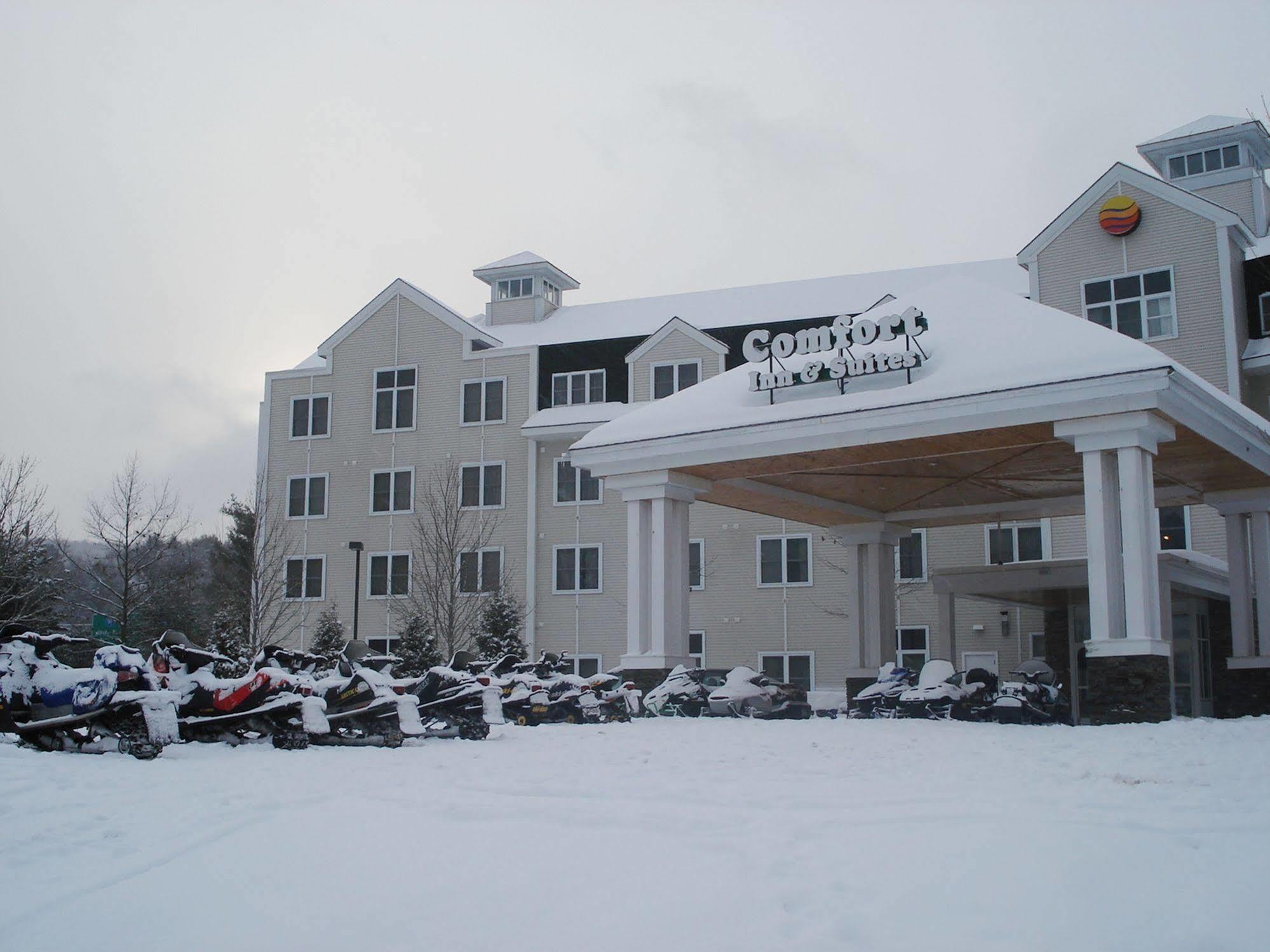 Comfort Inn & Suites Near Burke Mountain Saint Johnsbury Eksteriør billede